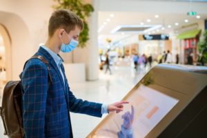 Cloud-based digital signage CMS user in shopping mall